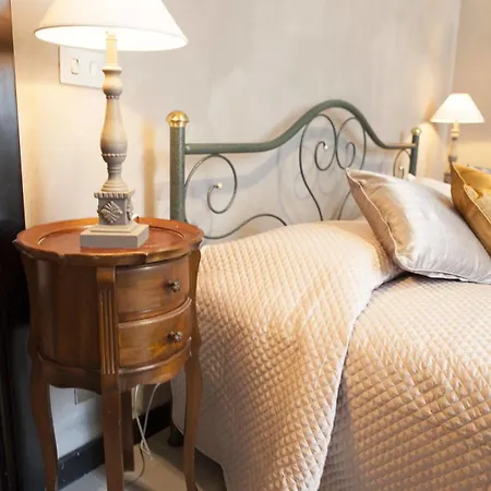 La Colonna Affittacamere 3*