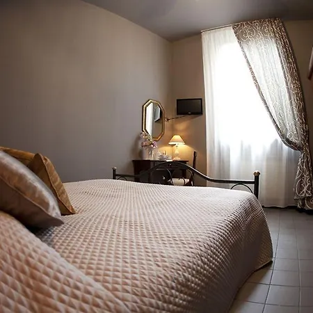 Gasthof La Colonna Historic Centre 3*