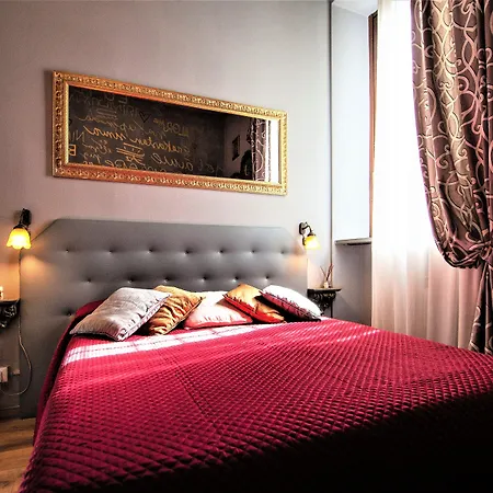Pensjonat La Colonna Historic Centre 3*