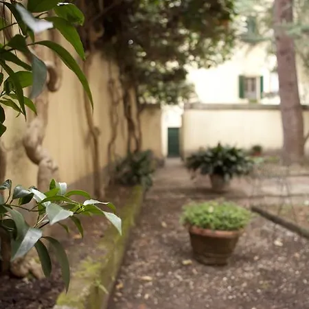 La Colonna Guest house 2*