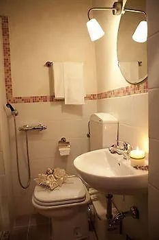La Colonna Historic Centre 3*