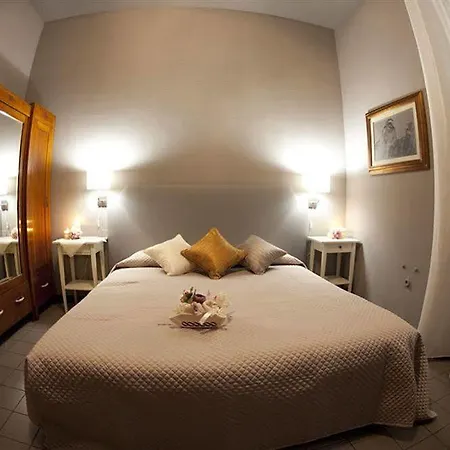 Gasthof La Colonna Historic Centre 3*