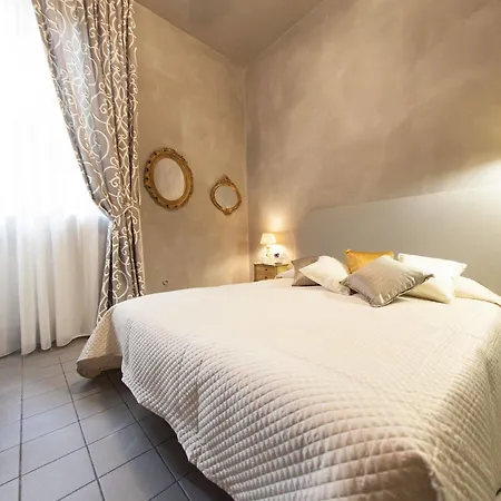 La Colonna Historic Centre 3* Lucca