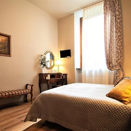 Guest house La Colonna Lucca