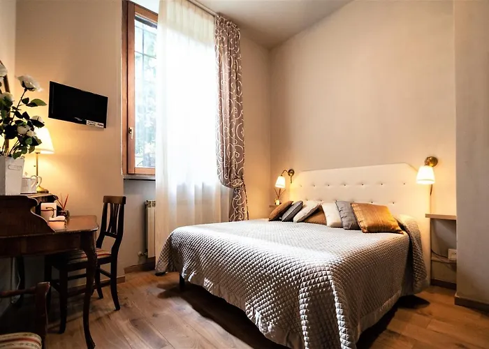 La Colonna Historic Centre 3* Lukka